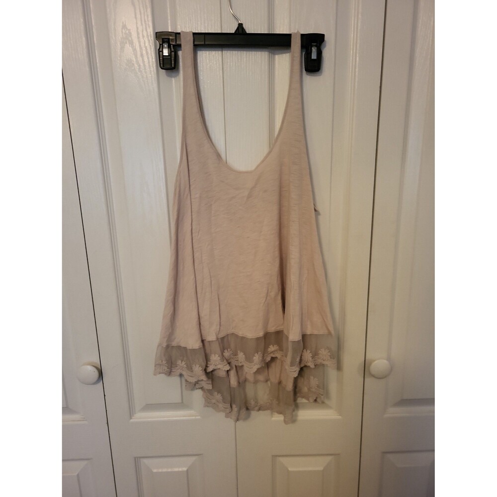 Women's lace trim high-low tunic tank top
